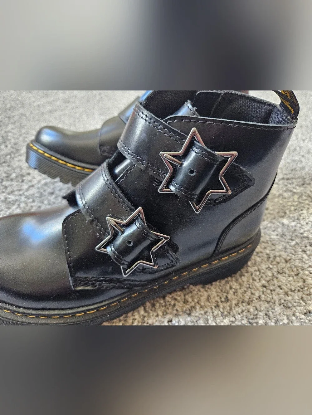 Dr. Martens Junior Devon Bex Size 4